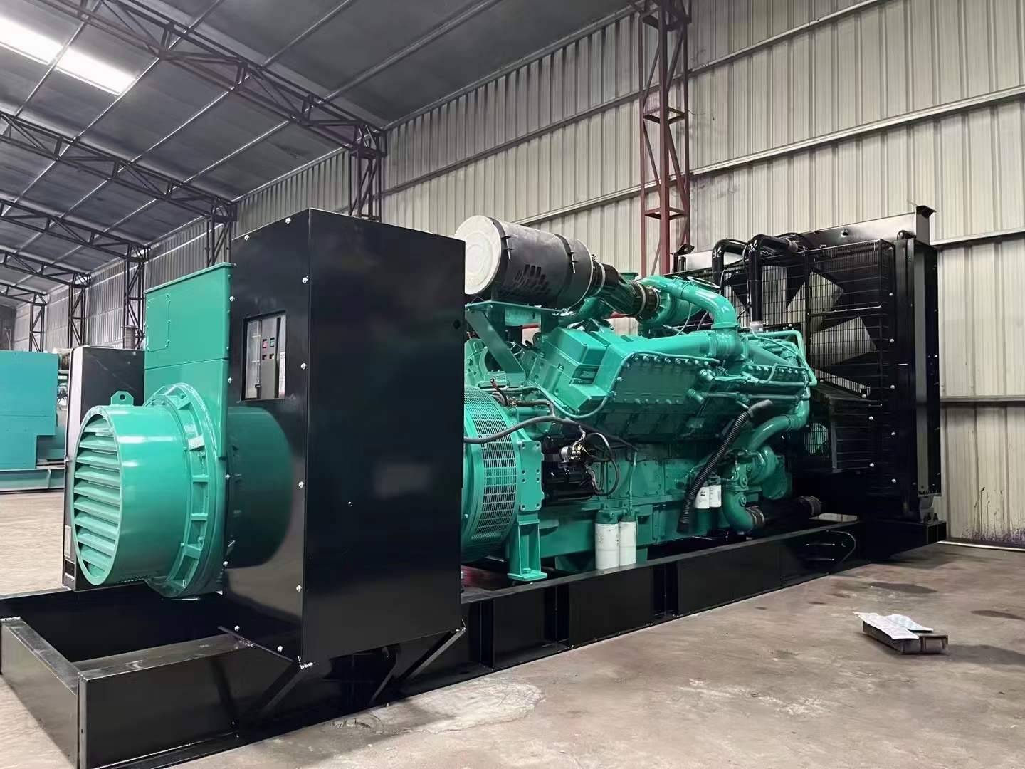 灌云如何降低 800kW 柴油发电机输出电流的波动？